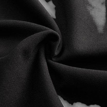 Marina | Vestido negro refinado con cinturón y cuello mandarín