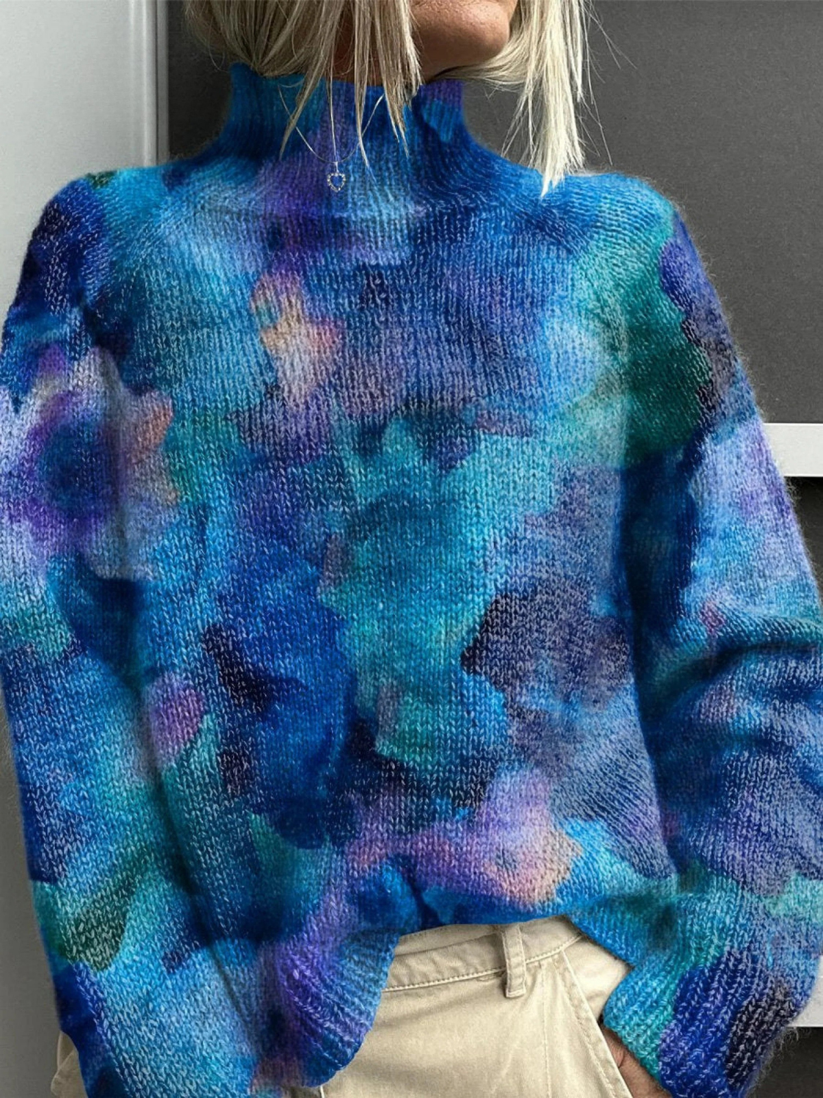 Eva - Suéter de cuello alto con patrón floral abstracto en acuarela