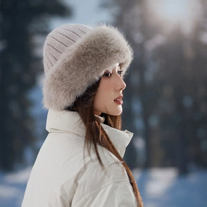Silvia - Gorro de Invierno con Adorno de Piel