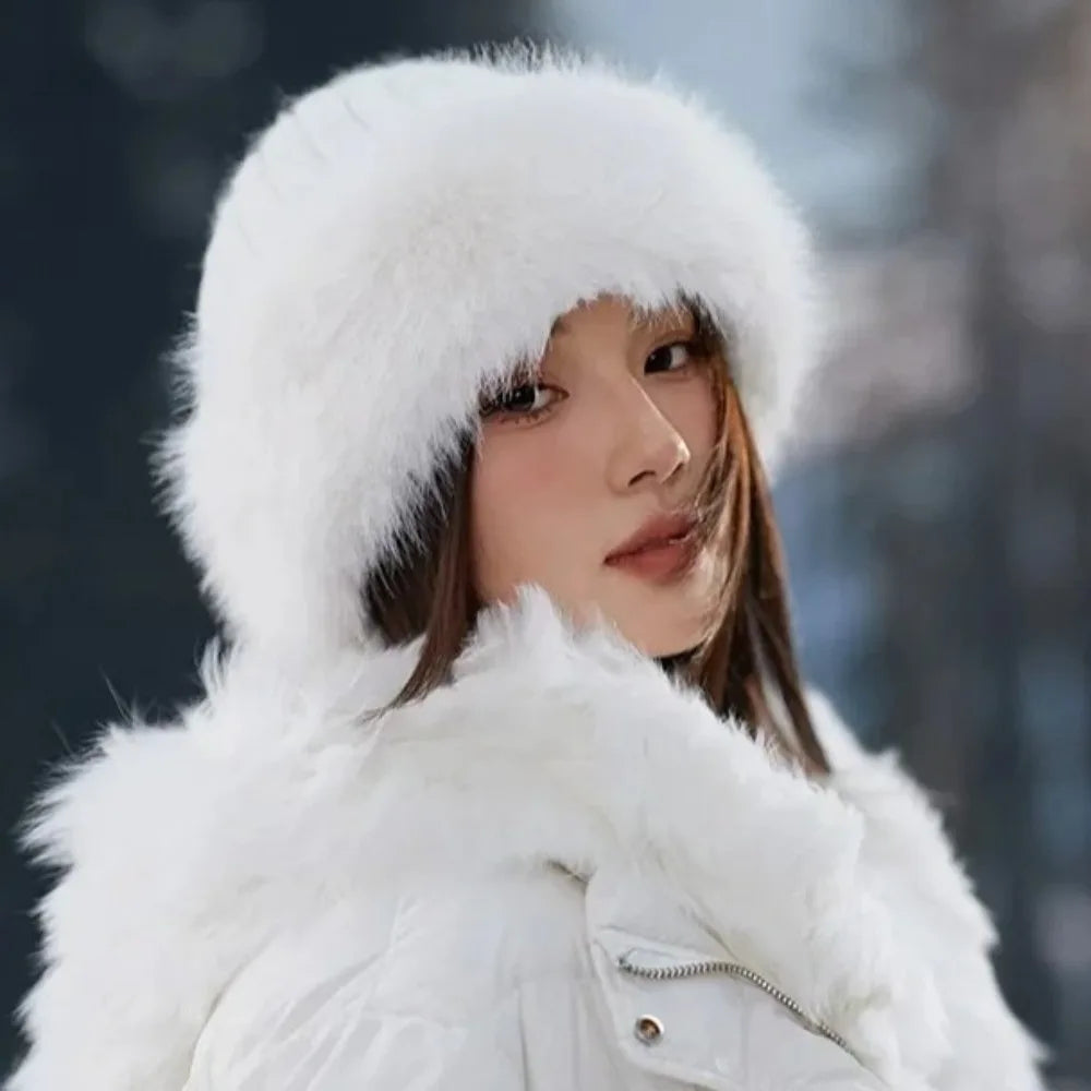 Silvia - Gorro de Invierno con Adorno de Piel