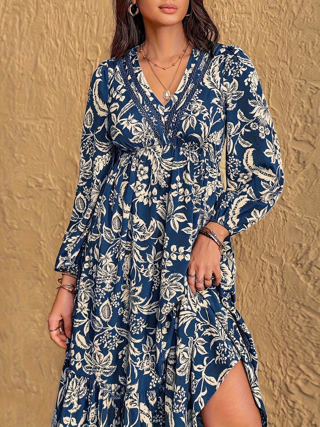 Aria | Vestido de Encaje Floral