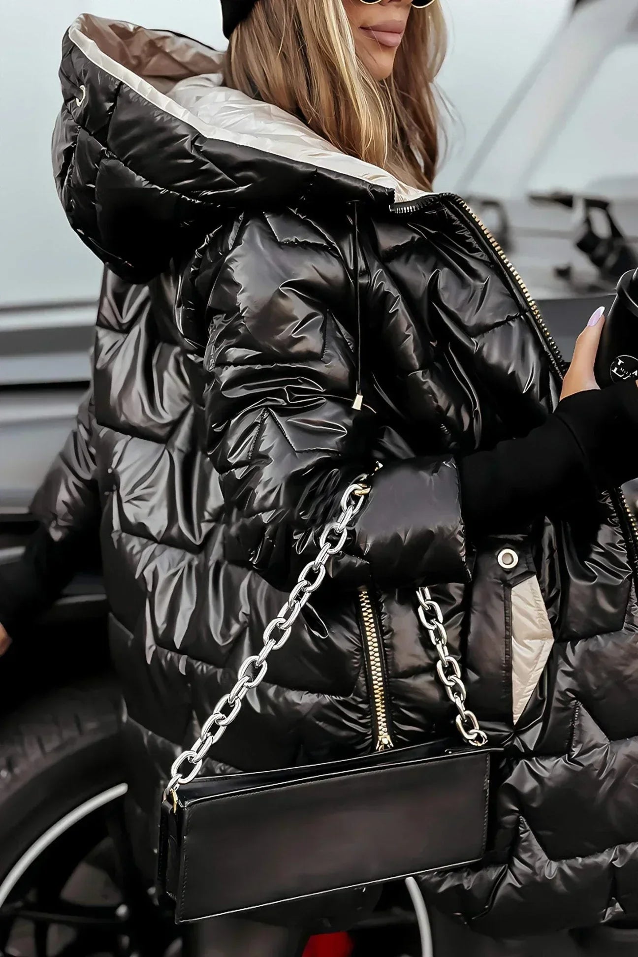 Mia | Chaqueta acolchada larga y cálida con capucha generosa